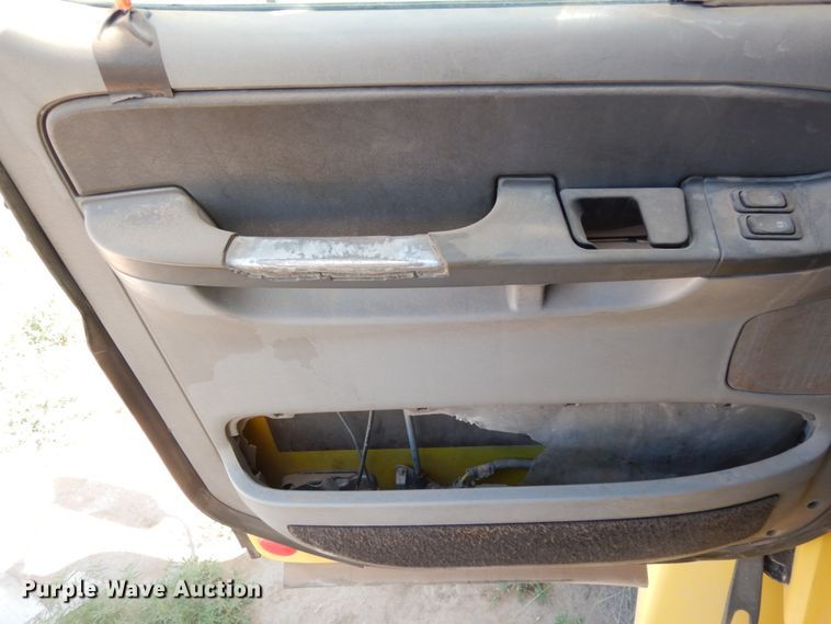 image for item DC2036 2008 Freightliner Columbia 120  semi truck