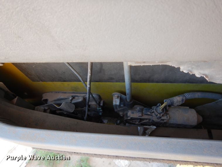 image for item DC2036 2008 Freightliner Columbia 120  semi truck