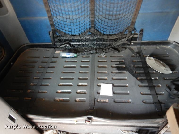 image for item DC2036 2008 Freightliner Columbia 120  semi truck