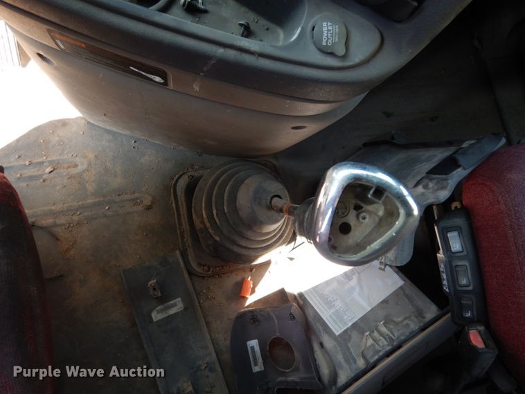 image for item DC2037 2009 Freightliner Cascadia 125  semi truck