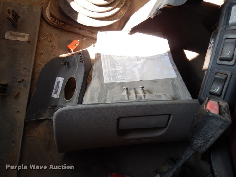 image for item DC2037 2009 Freightliner Cascadia 125  semi truck