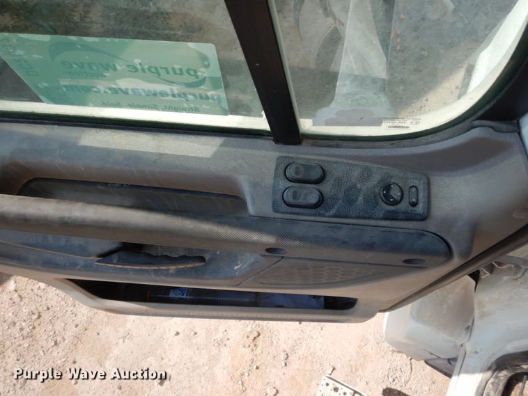 image for item DC2037 2009 Freightliner Cascadia 125  semi truck