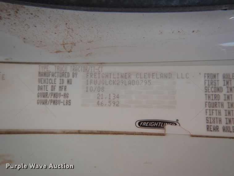 image for item DC2037 2009 Freightliner Cascadia 125  semi truck