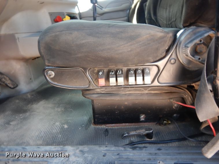 image for item DC2038 2009 Peterbilt 387  semi truck