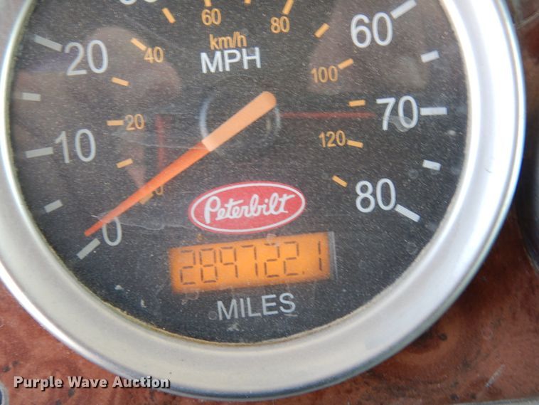 image for item DC2038 2009 Peterbilt 387  semi truck