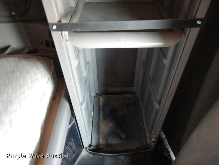 image for item DC2038 2009 Peterbilt 387  semi truck