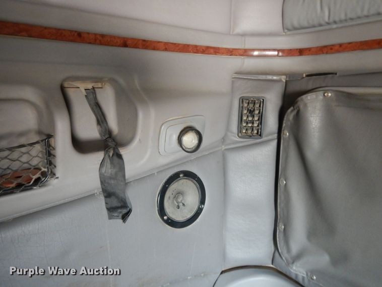 image for item DC2038 2009 Peterbilt 387  semi truck