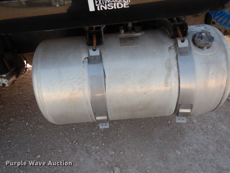 image for item DC2038 2009 Peterbilt 387  semi truck