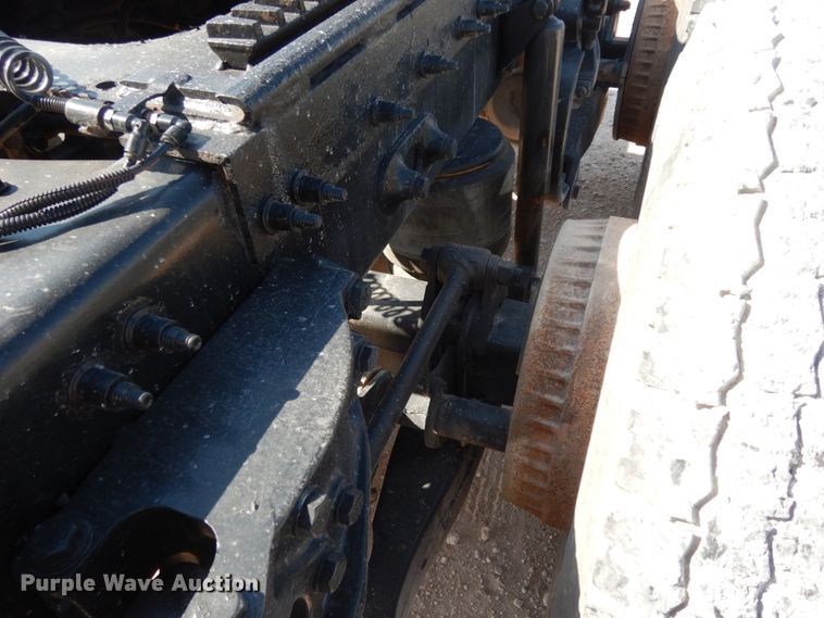 image for item DC2038 2009 Peterbilt 387  semi truck