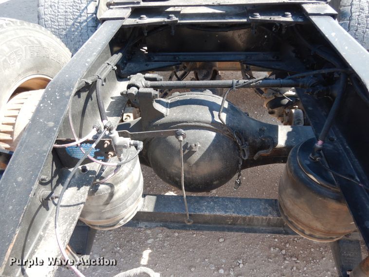 image for item DC2038 2009 Peterbilt 387  semi truck