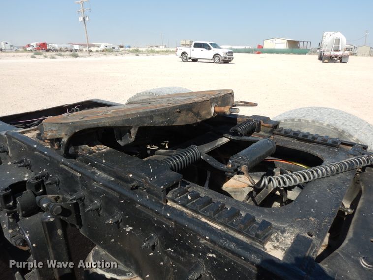 image for item DC2038 2009 Peterbilt 387  semi truck