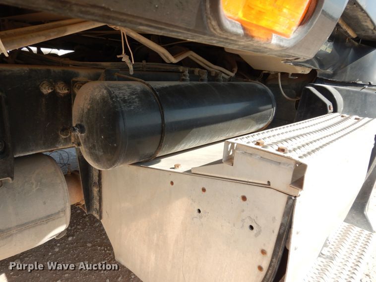 image for item DC2038 2009 Peterbilt 387  semi truck