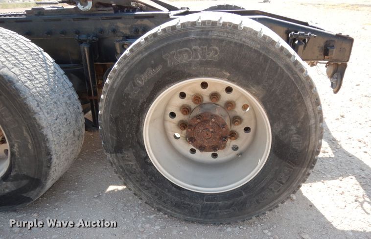 image for item DC2038 2009 Peterbilt 387  semi truck