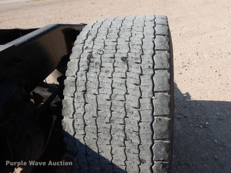 image for item DC2038 2009 Peterbilt 387  semi truck