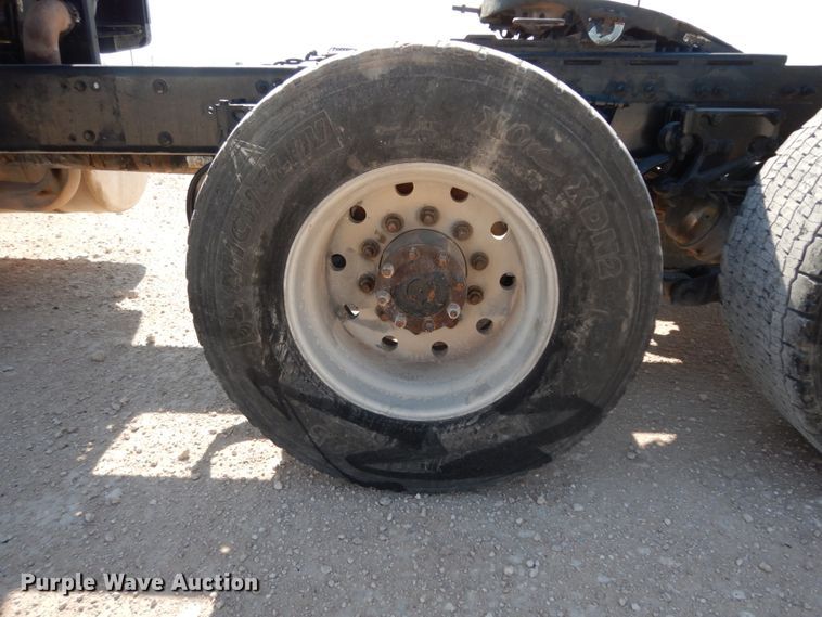 image for item DC2038 2009 Peterbilt 387  semi truck