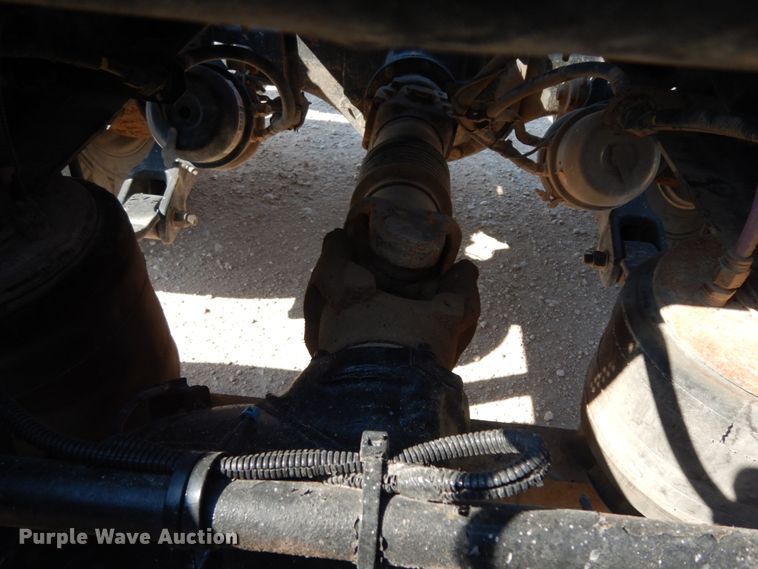 image for item DC2038 2009 Peterbilt 387  semi truck