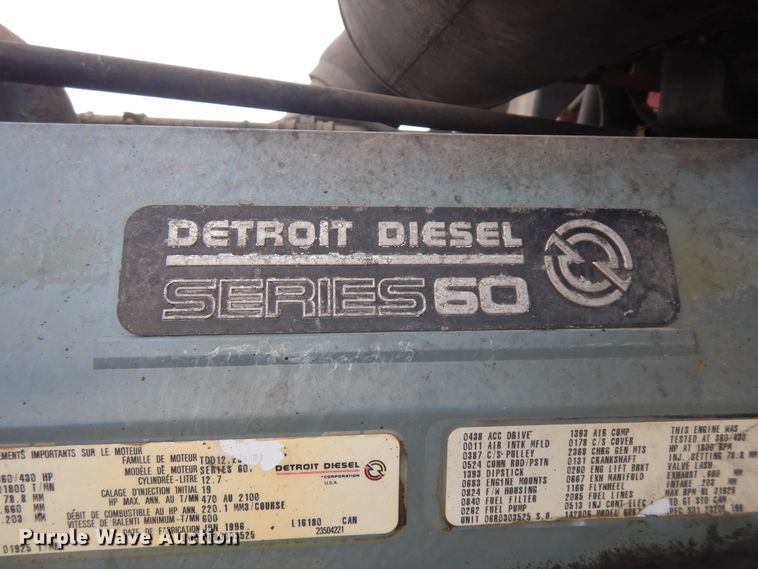 image for item DF6793 1997 Freightliner FLD120  semi truck