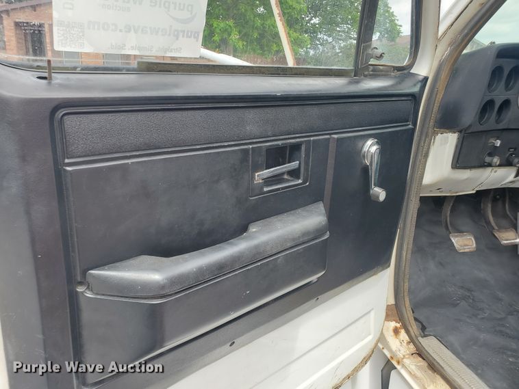 image for item DI5136 1981 Chevrolet C70  crane truck