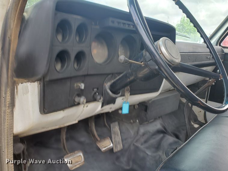 image for item DI5136 1981 Chevrolet C70  crane truck