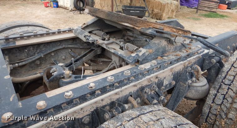 image for item DJ8850 2016 Kenworth T680  semi truck