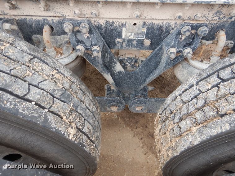 image for item DJ8850 2016 Kenworth T680  semi truck