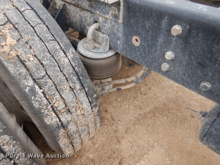 image for item DJ8850 2016 Kenworth T680  semi truck