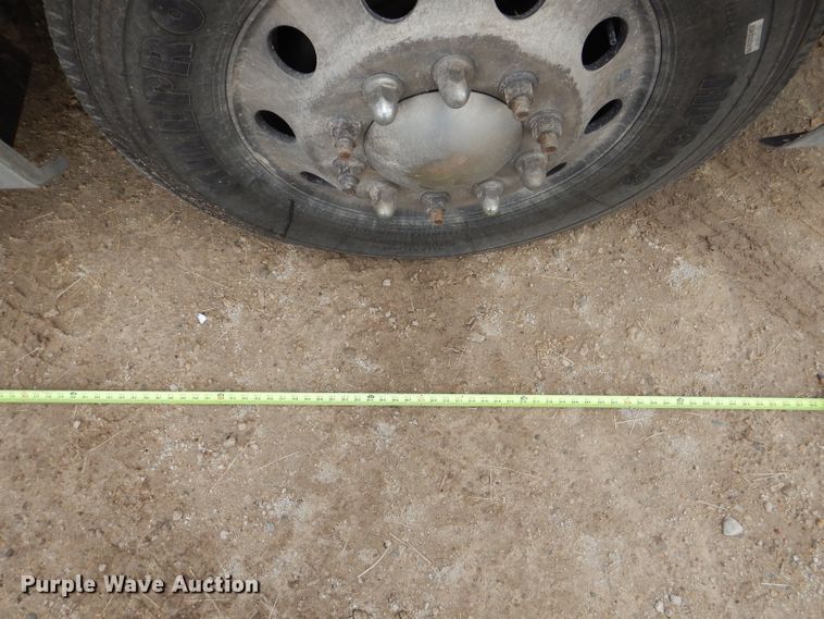 image for item DJ8850 2016 Kenworth T680  semi truck