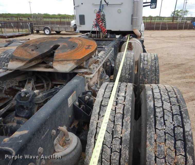 image for item DJ8850 2016 Kenworth T680  semi truck