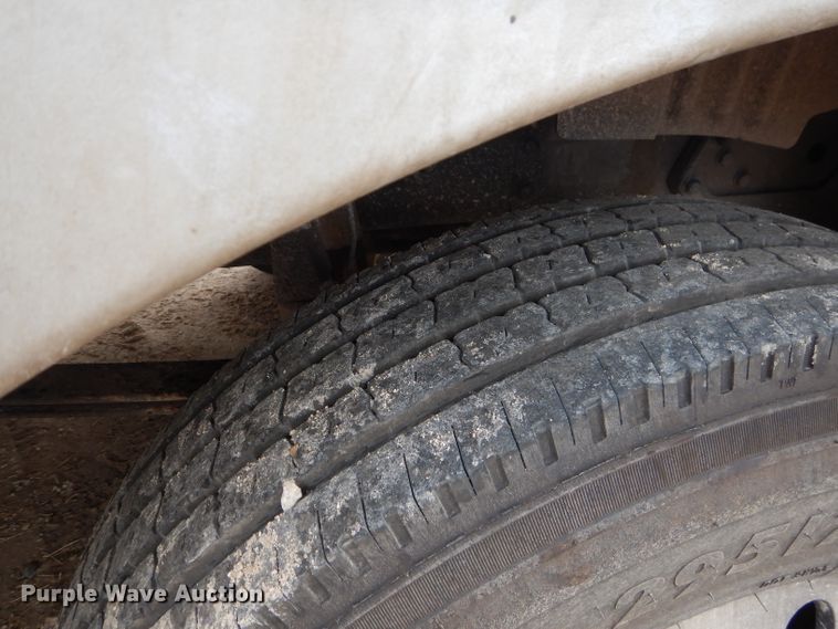 image for item DJ8850 2016 Kenworth T680  semi truck