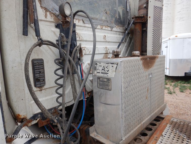 image for item DL0411 2010 International ProStar  semi truck