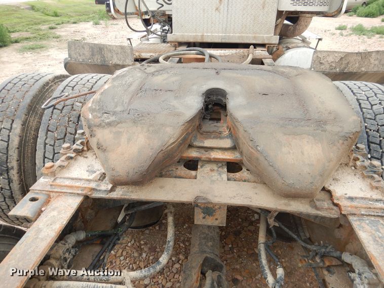 image for item DL0411 2010 International ProStar  semi truck