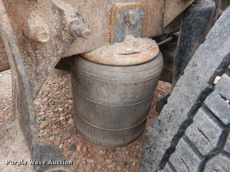 image for item DL0411 2010 International ProStar  semi truck