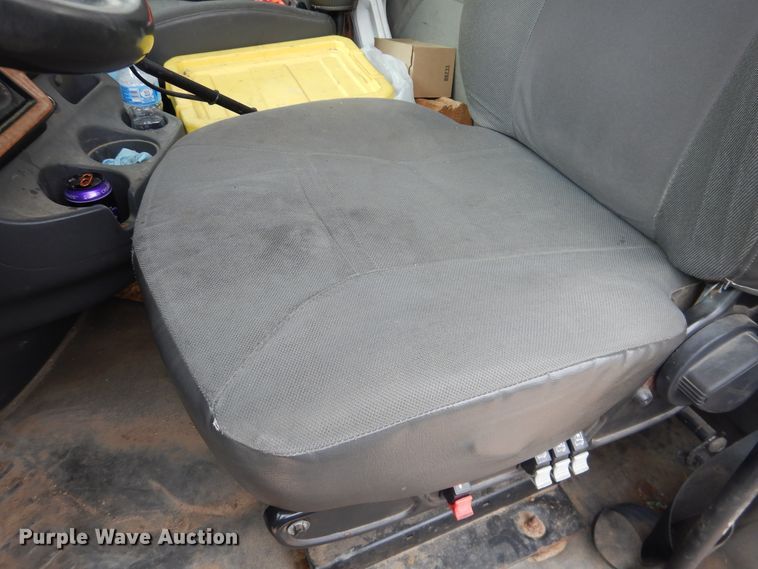 image for item DL0411 2010 International ProStar  semi truck