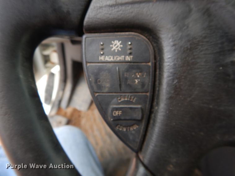 image for item DL0411 2010 International ProStar  semi truck