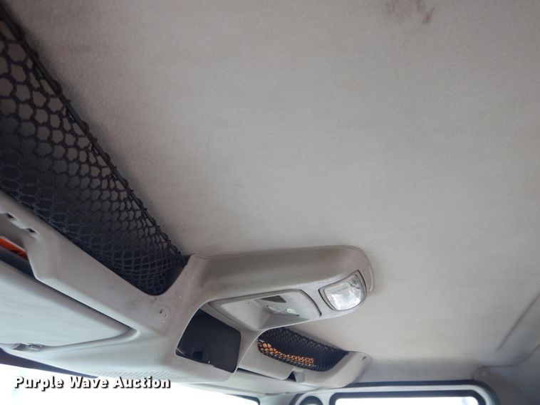 image for item DL0411 2010 International ProStar  semi truck