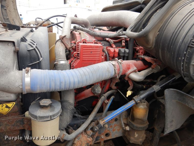 image for item DL0411 2010 International ProStar  semi truck