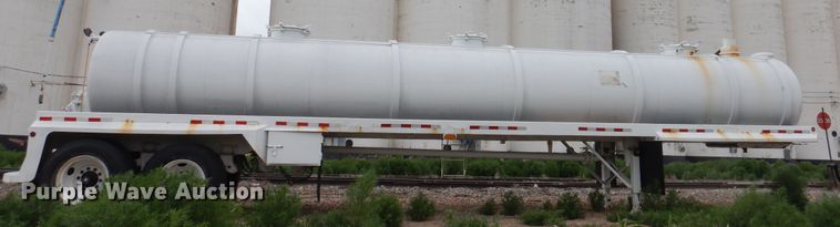 image for item DL0418 2005 Eagle  tank trailer