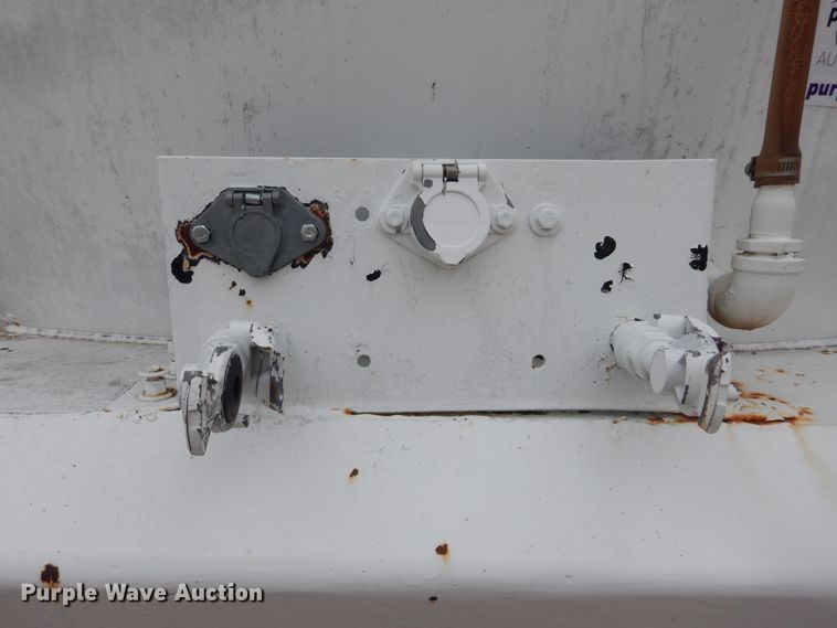 image for item DL0418 2005 Eagle  tank trailer