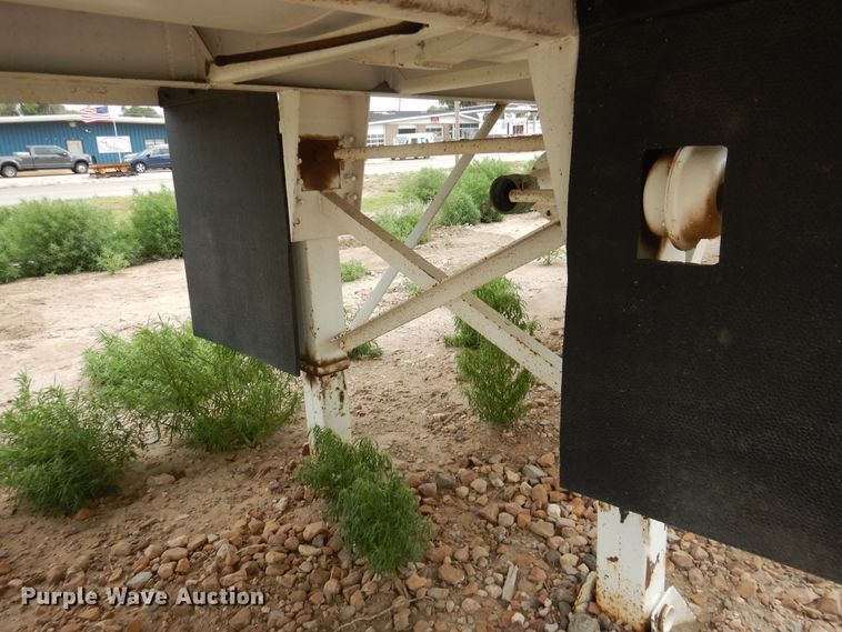 image for item DL0418 2005 Eagle  tank trailer