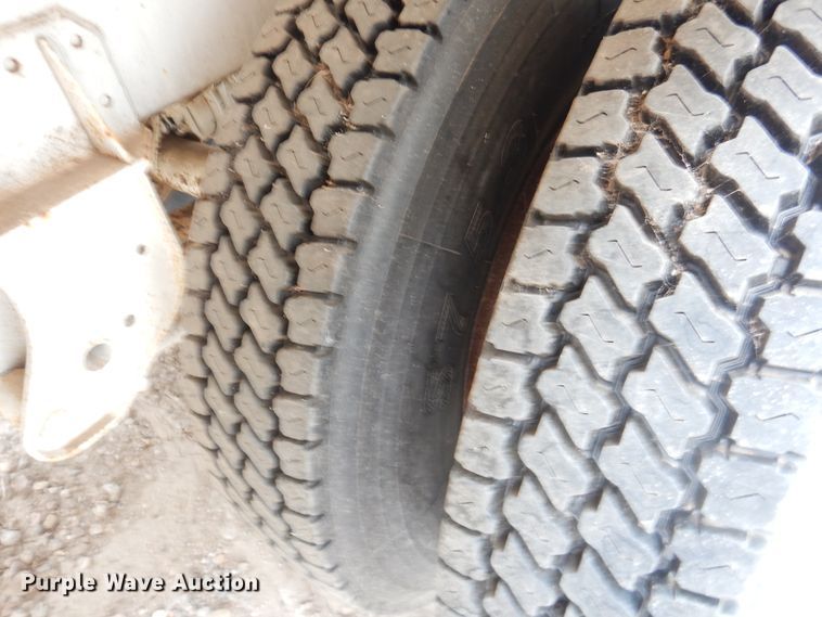 image for item DL0418 2005 Eagle  tank trailer