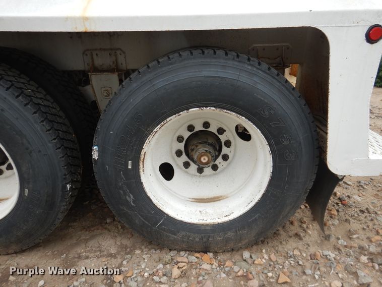 image for item DL0418 2005 Eagle  tank trailer