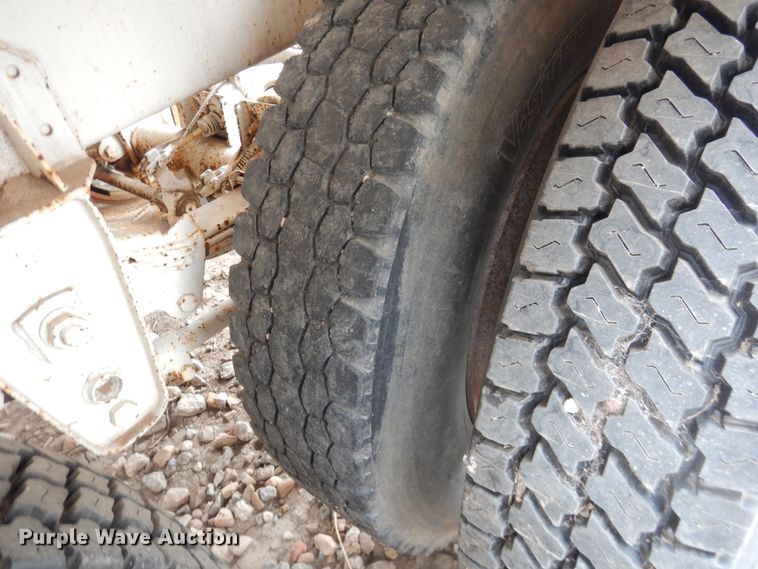 image for item DL0418 2005 Eagle  tank trailer