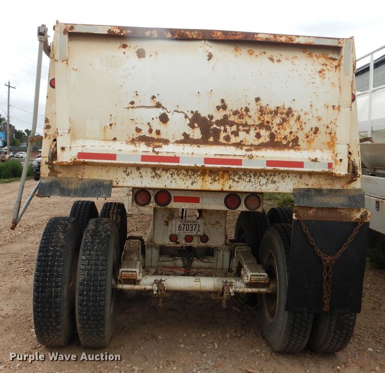 image for item DL0421 2007 Clement Starlite  end dump trailer