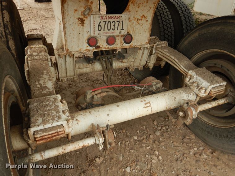 image for item DL0421 2007 Clement Starlite  end dump trailer