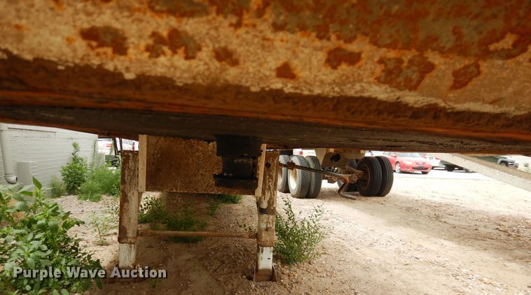 image for item DL0422 2012 Jack  tank trailer