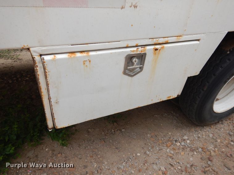 image for item DL0422 2012 Jack  tank trailer