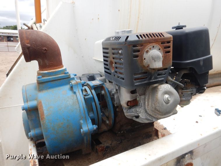 image for item DL0422 2012 Jack  tank trailer