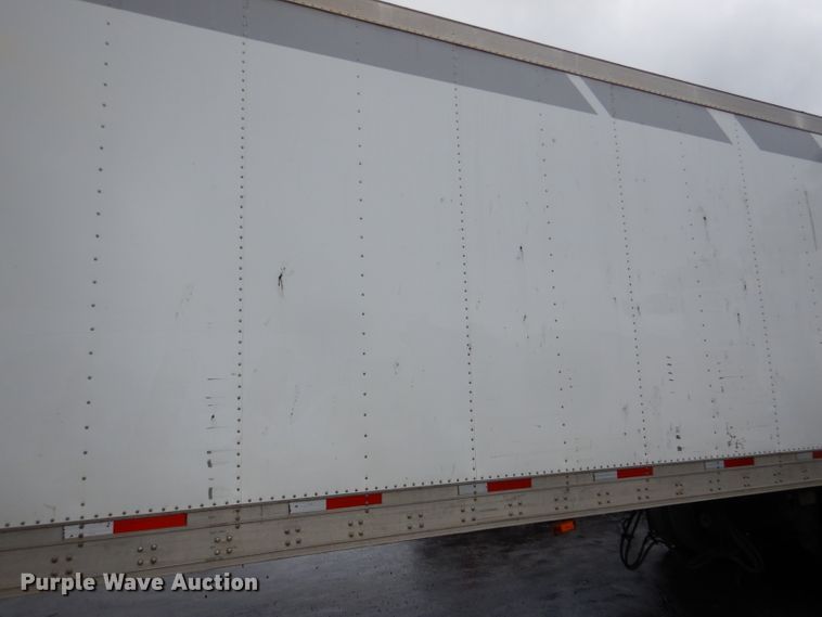image for item DM0164 2004 Utility VS2RA  refrigerated van trailer