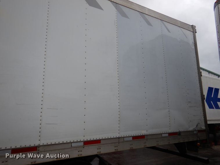 image for item DM0164 2004 Utility VS2RA  refrigerated van trailer