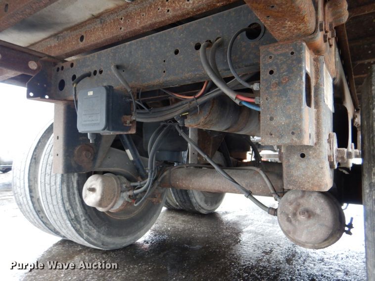 image for item DM0164 2004 Utility VS2RA  refrigerated van trailer